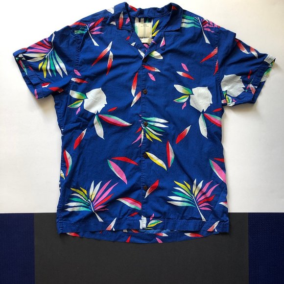 shirt for all my friends Other - 2/30$ Vintage Blue Flora Shirt